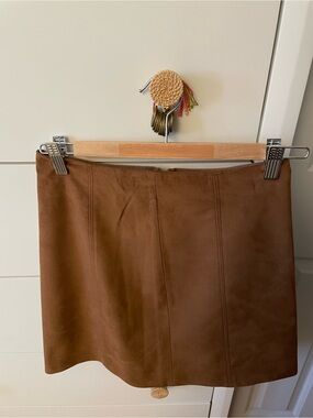 Aritzia Babaton Faux Suede Miniskirt